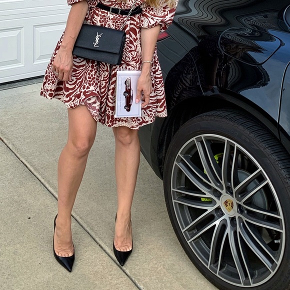 Stuart Weitzman Classic Black Heels - Picture 5 of 5